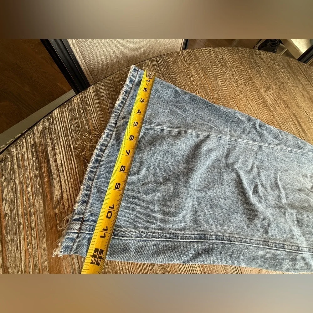 Pistola Blue Denim wide leg distressed Jeans 31